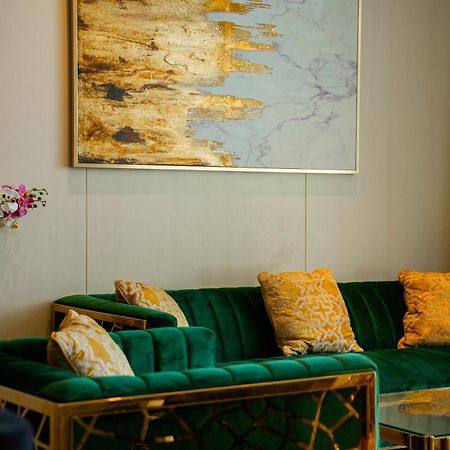 Five Palm Super Luxury Apt With Full Sea Views Дубай Екстериор снимка